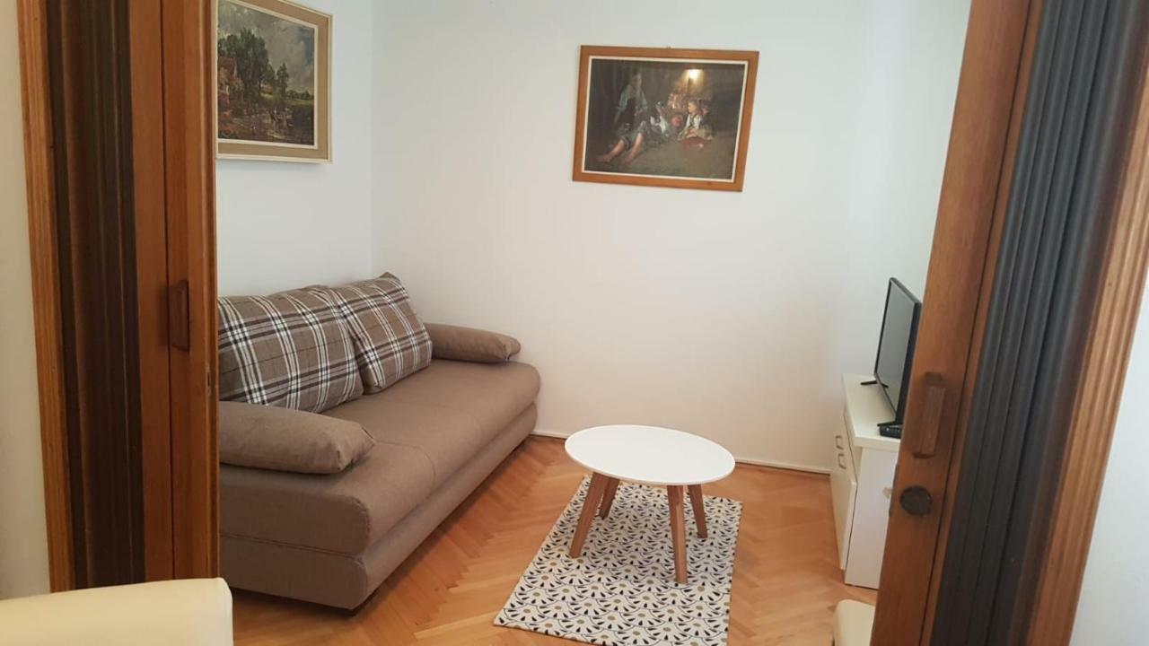 Apartman Lucijan Каштела Екстер'єр фото