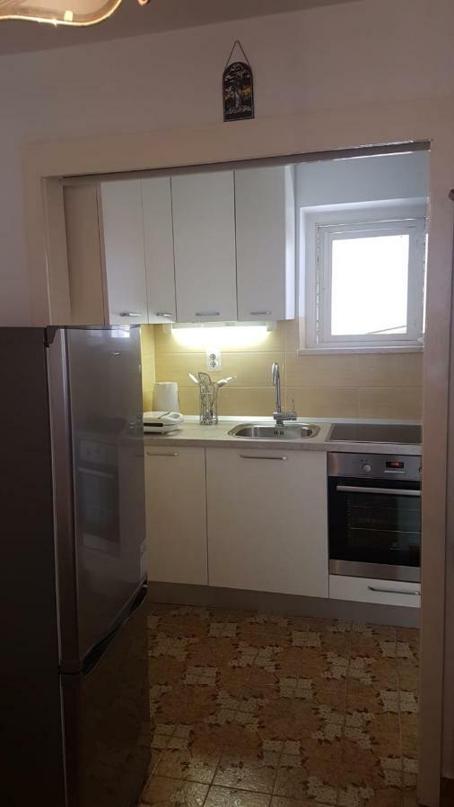 Apartman Lucijan Каштела Екстер'єр фото
